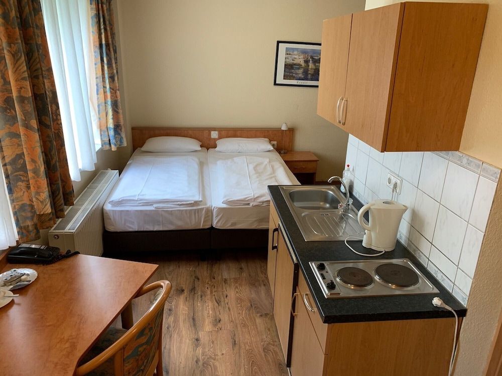 Hotel Am Kurfuerstenplatz - Messe Standard Double Room 5