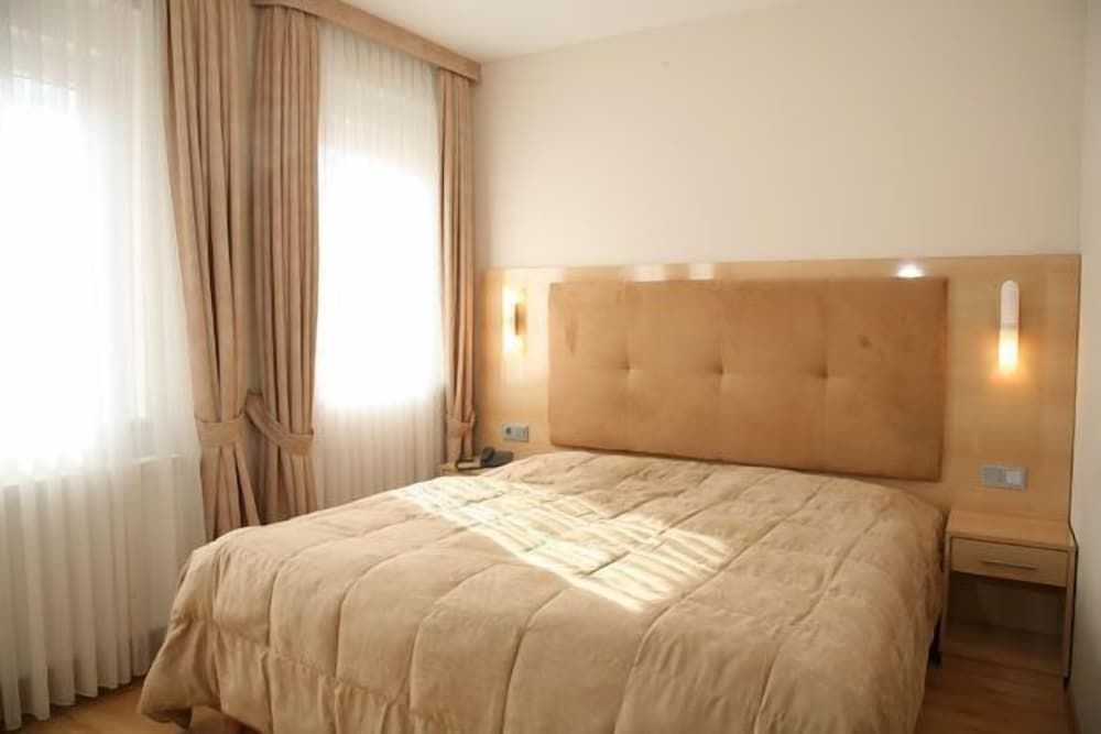 Hotel Am Kurfuerstenplatz - Messe Standard Double Room 3