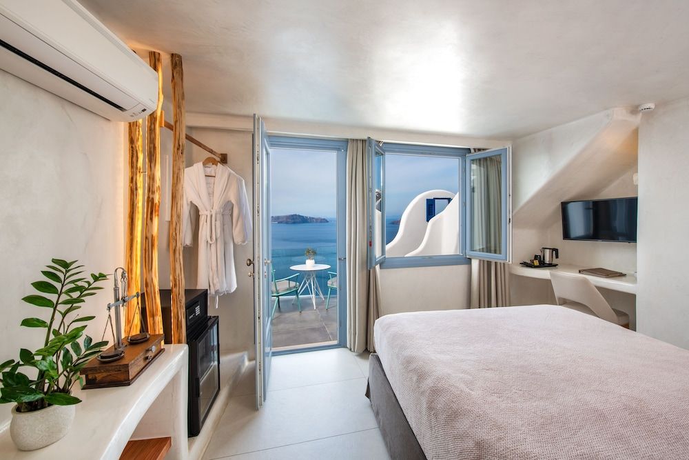 Athina Luxury Suites Junior suite 7