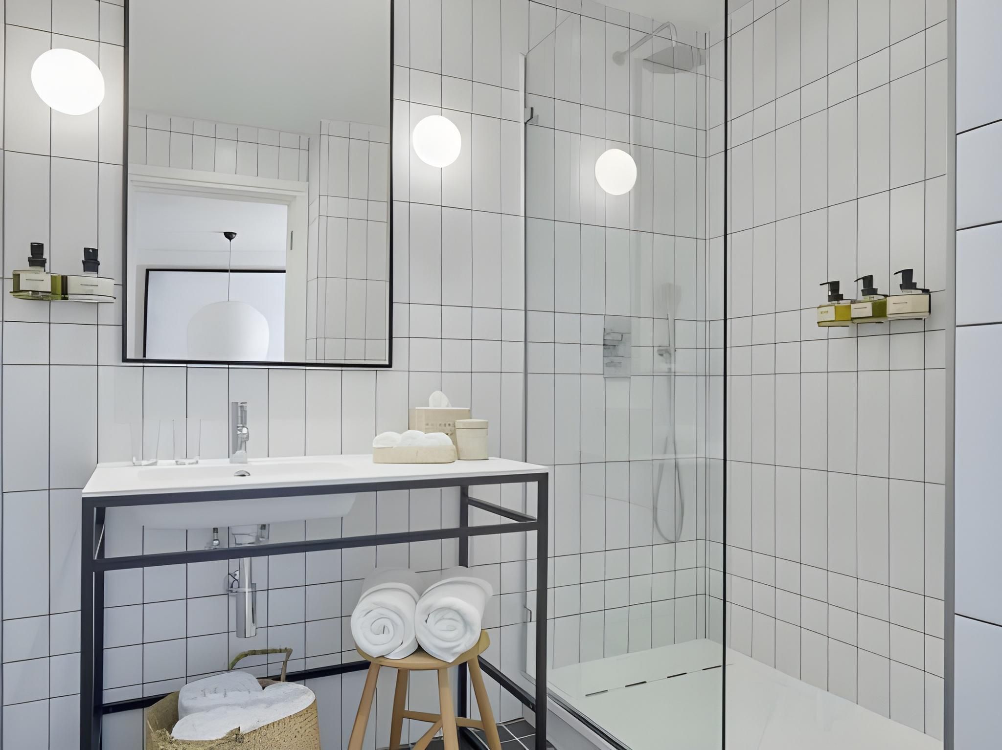 undefined One Hundred Shoreditch 9