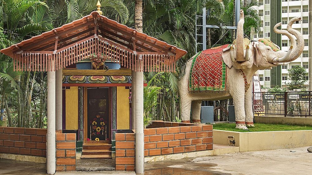 undefined Royal Airavatha Residency Hotel 8