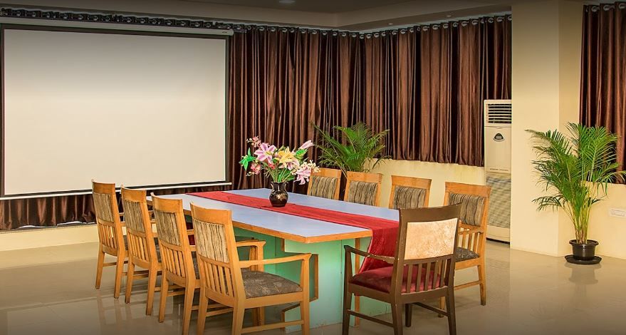 undefined Royal Airavatha Residency Hotel 4