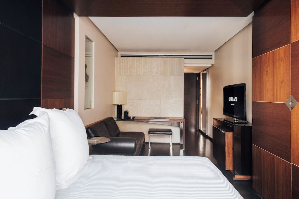 Hotel Urban, a Small Luxury Hotel of the World Superior Double Room 2
