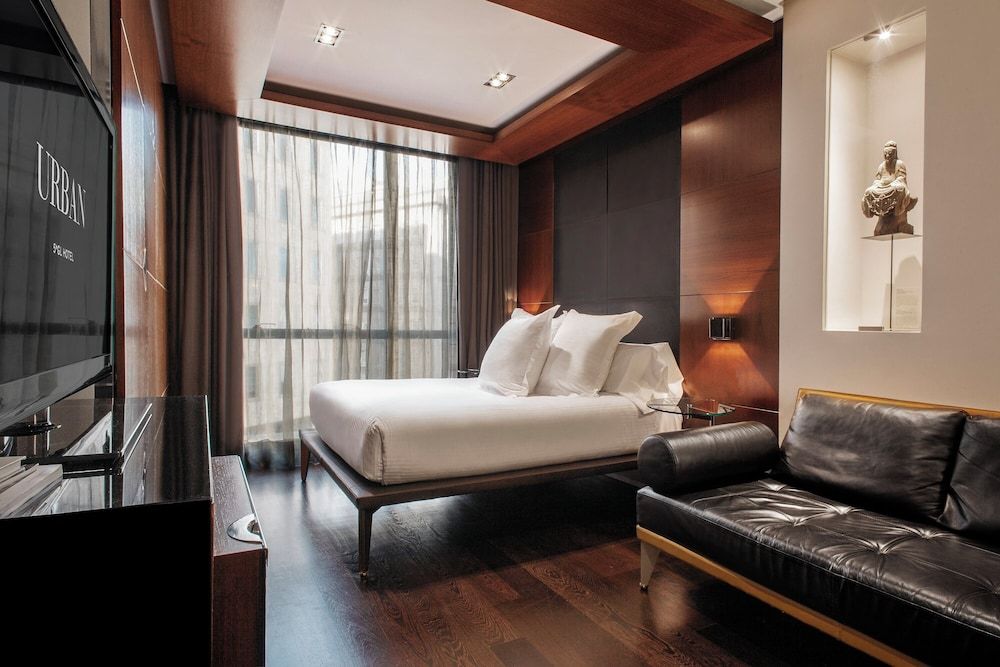 Hotel Urban, a Small Luxury Hotel of the World Superior Double Room 3