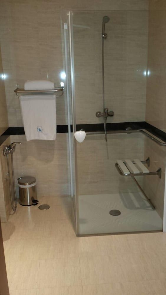 Eurostars San Lazaro Double Room 10