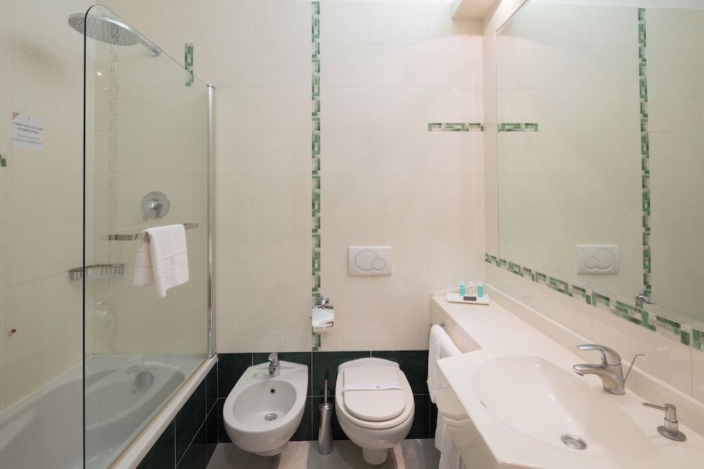 Hotel Nasco Double or Twin Room 13