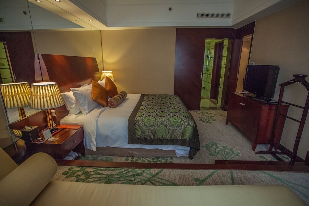 undefined Merry Hotel Shanghai 5