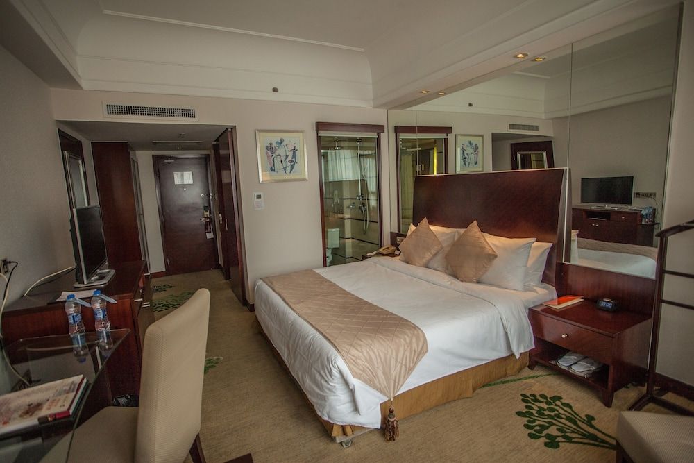 undefined Merry Hotel Shanghai 5