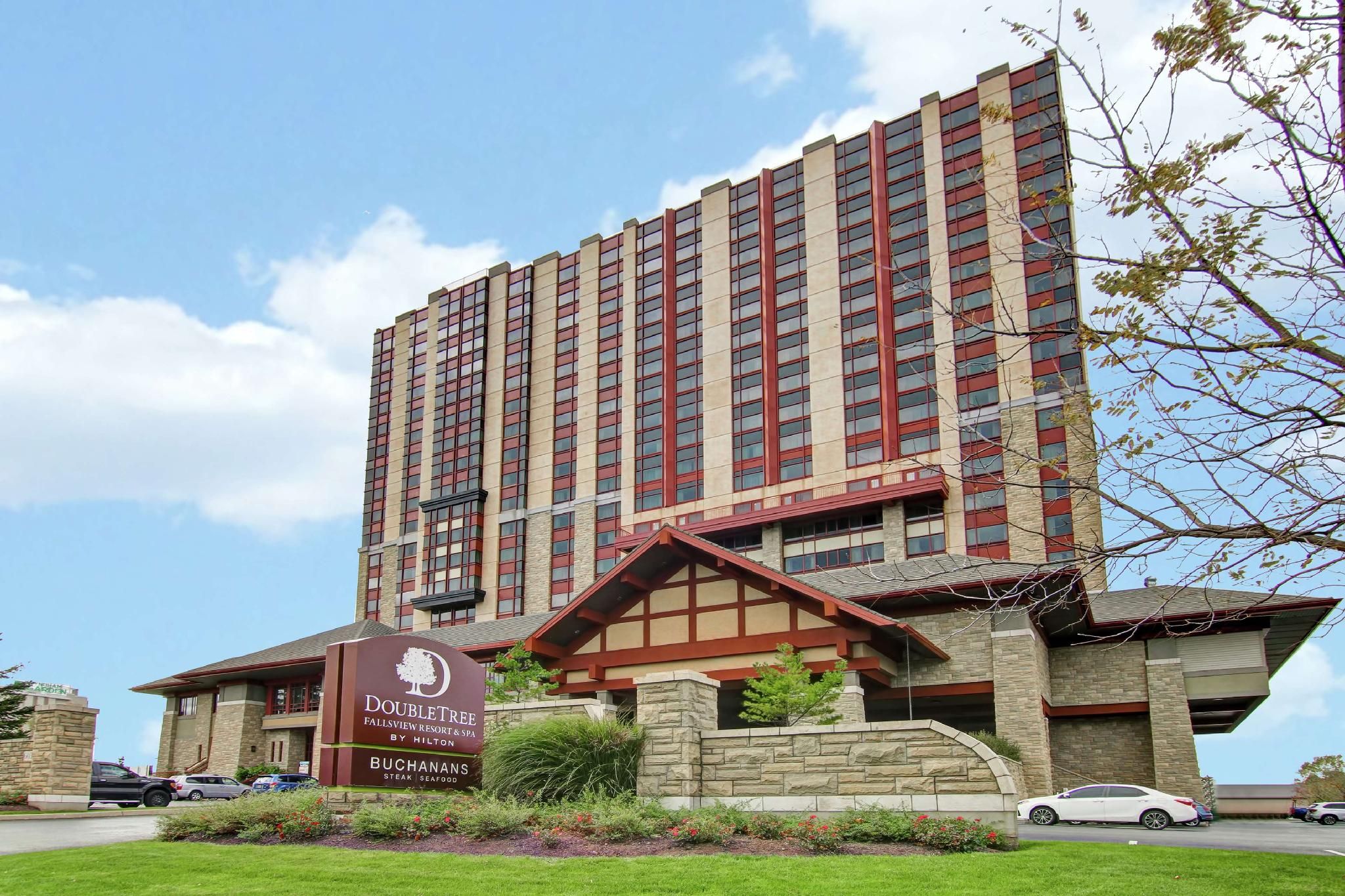 undefined DoubleTree Fallsview Resort & Spa by Hilton - Niagara Falls