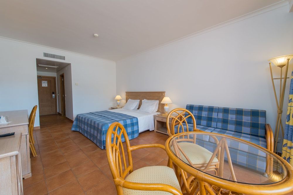 Vila Baleira Porto Santo Classic Twin Room 2
