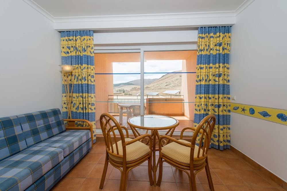 Vila Baleira Porto Santo Classic Twin Room 5