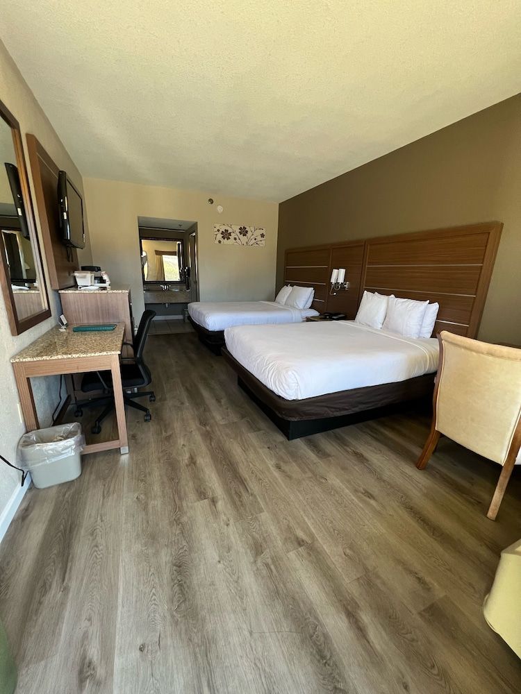 Standard Room, 2 Queen Beds, Smoking