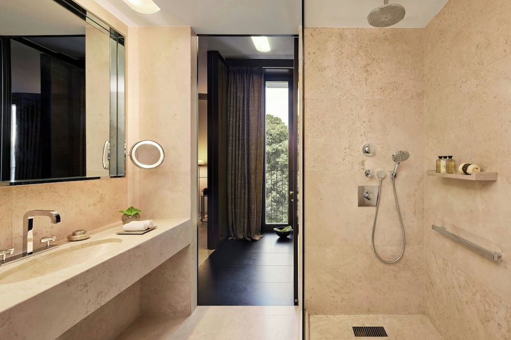 undefined Bvlgari Hotel Milano 8