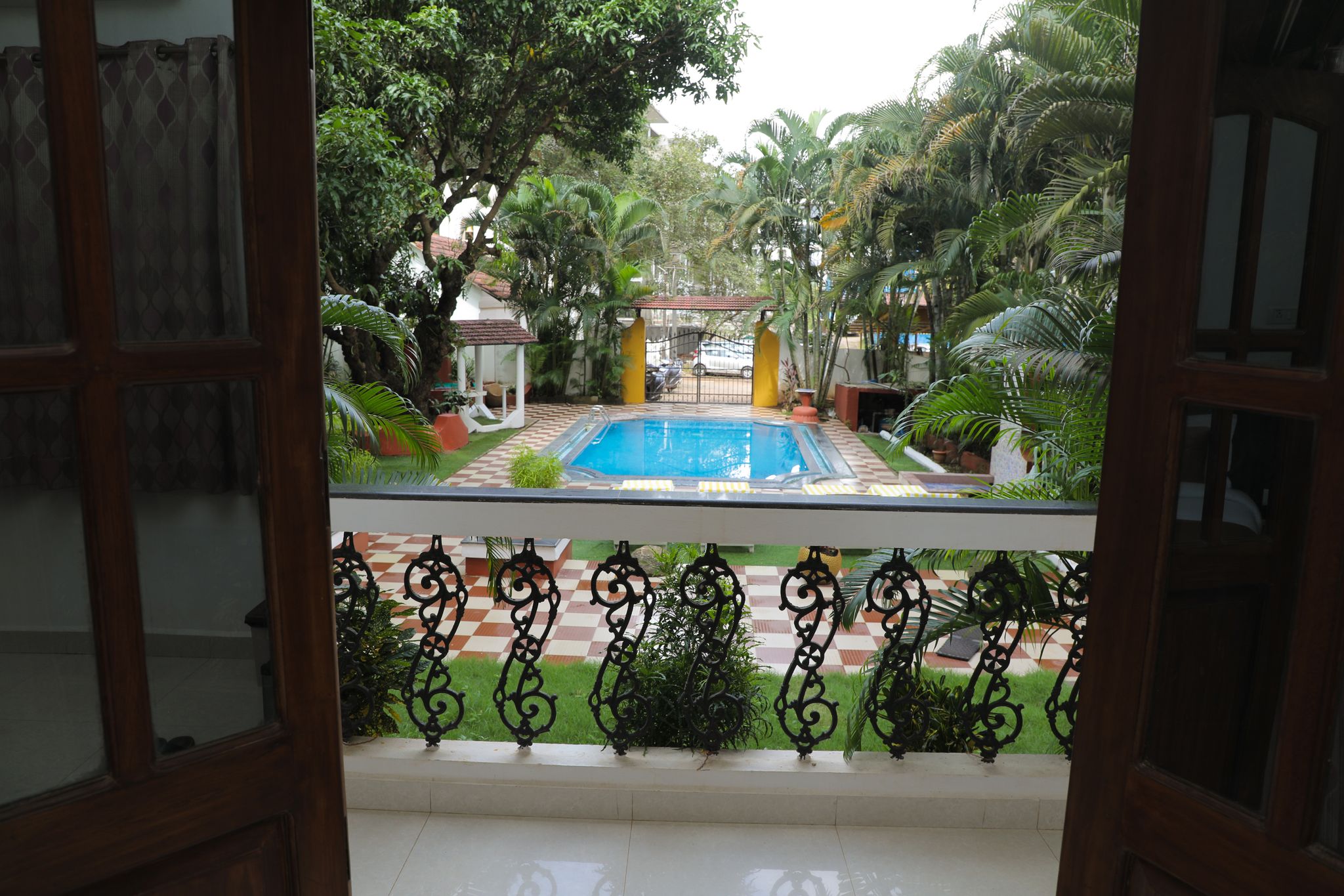 Deluxe Room with Pool View