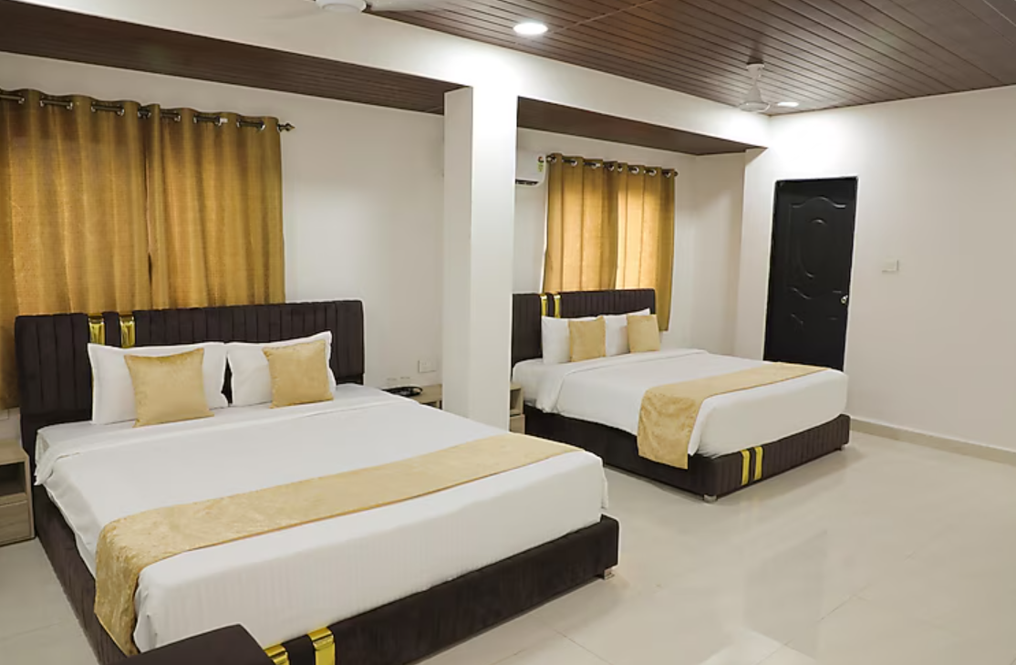 Family Room with Two King Beds