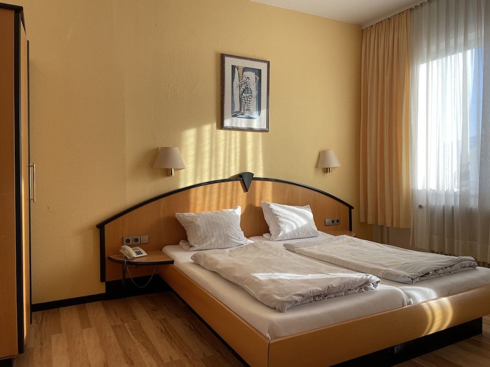 Hotel Kull von Schmidsfelden Classic Double Room 3