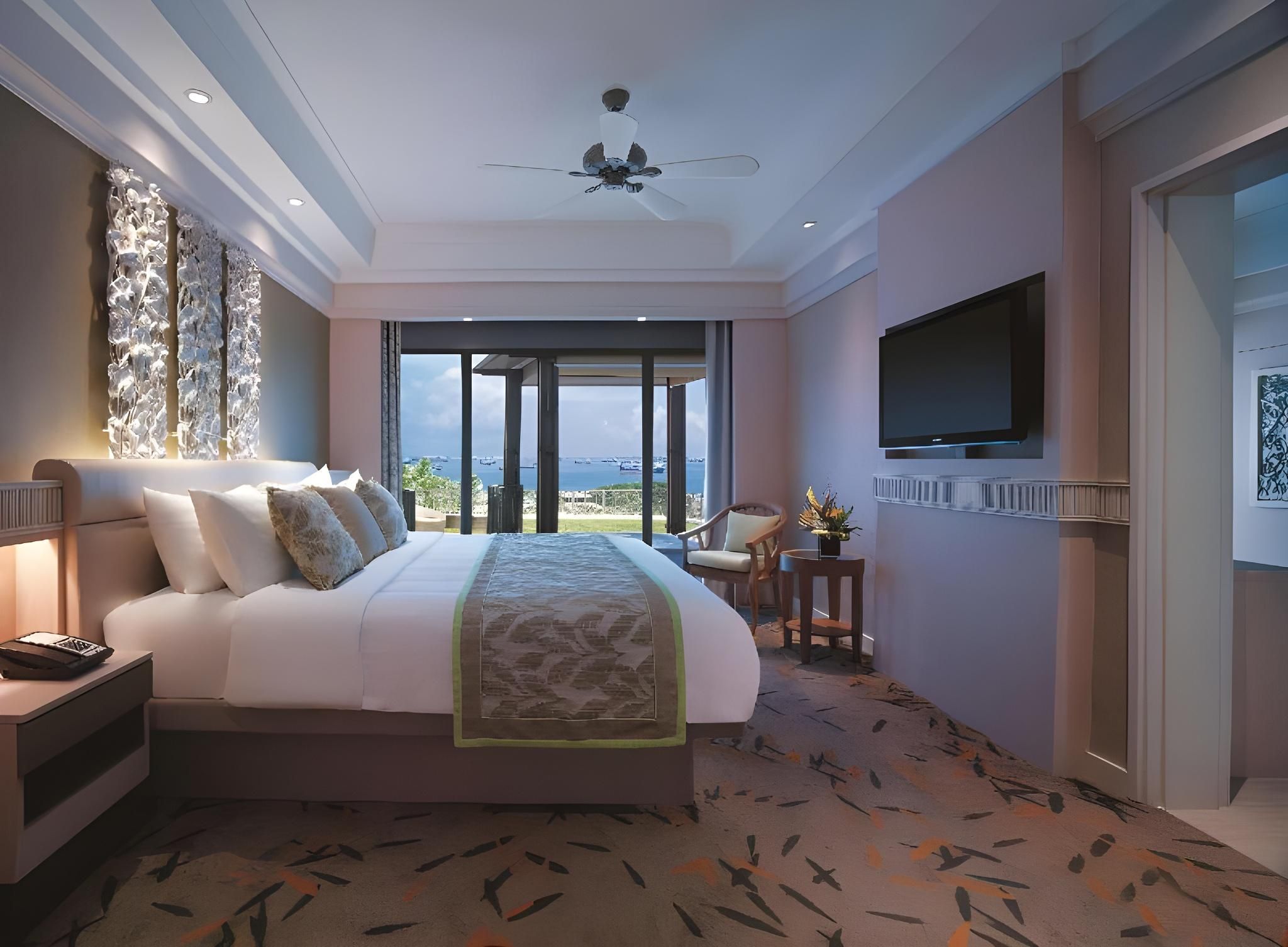 Deluxe Sea View Suite