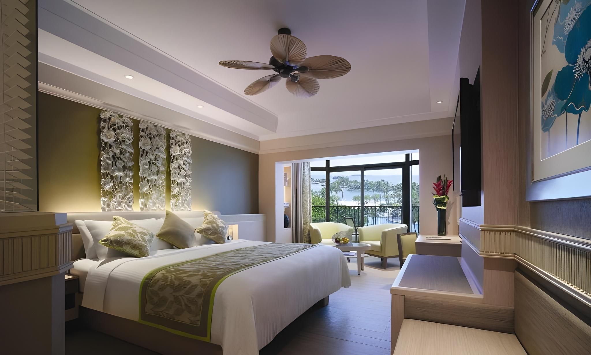 Deluxe Twin Room with Pool View