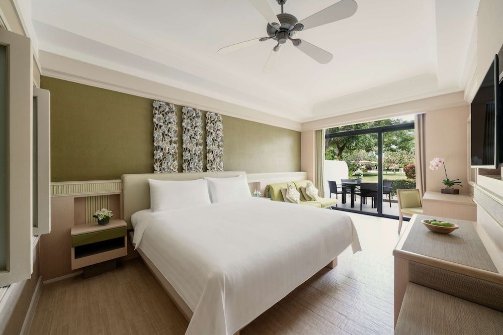 Family Garden King Room