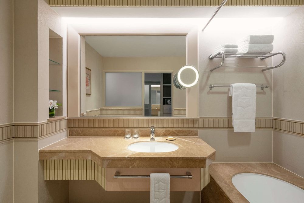 Shangri-La Rasa Sentosa, Singapore Deluxe Sea View Twin Room 3