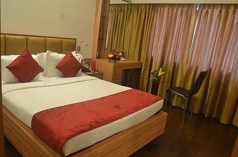 Hotel Plaza Chembur (East) Club Room 8