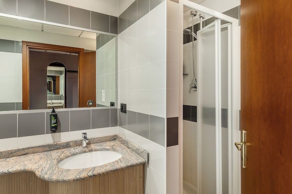 B&B Hotel Cuneo Cristal Superior Double Room 8