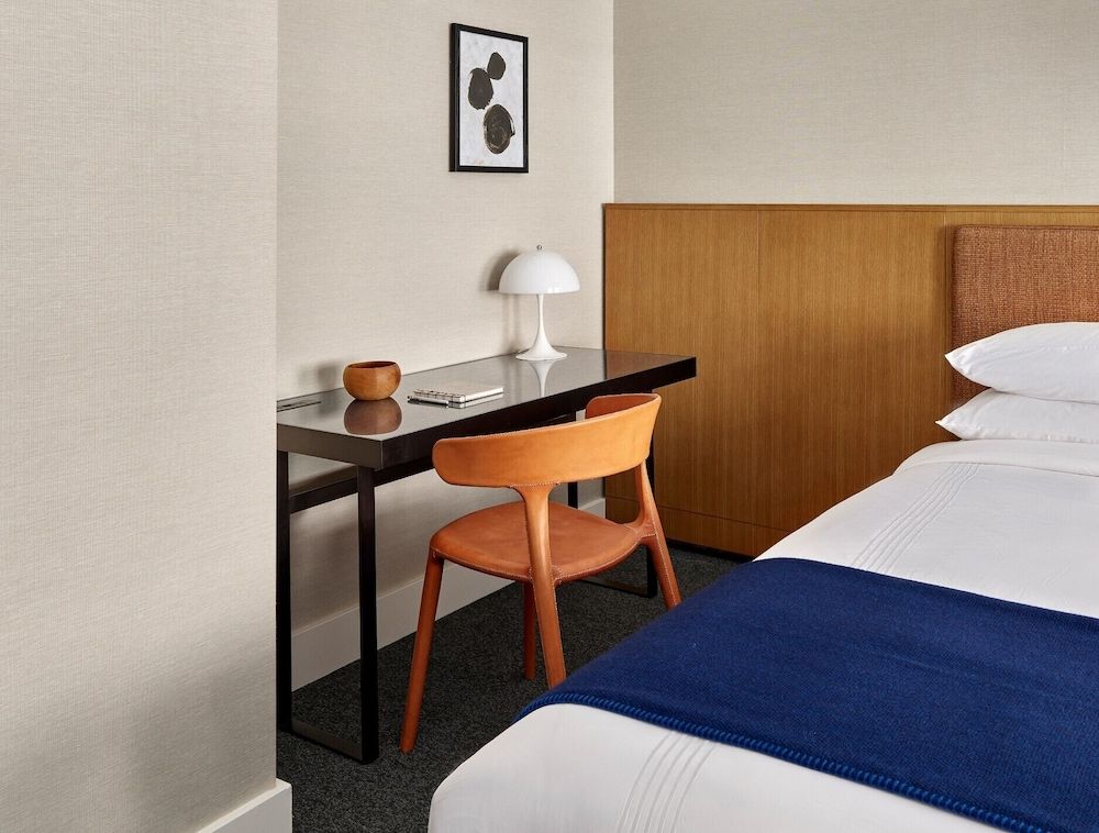 Hotel AKA Back Bay Premium Room, 1 Queen Bed