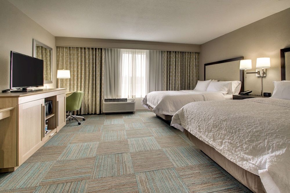Room, 2 Queen Beds, Accessible, Non Smoking (mob/hearing acc w/ bathtub)