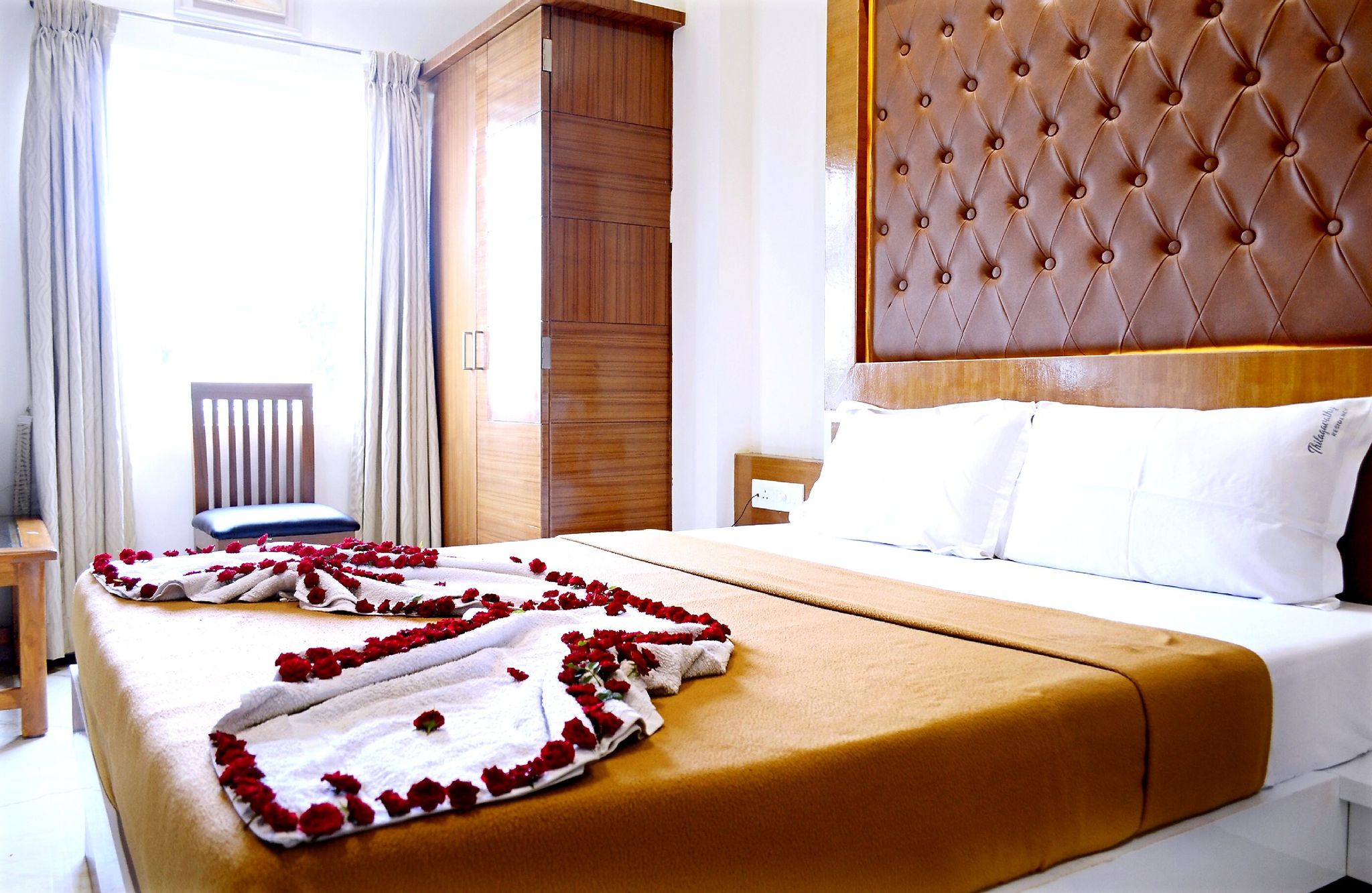 TR Thilagavathy Residency Deluxe Double Room 4
