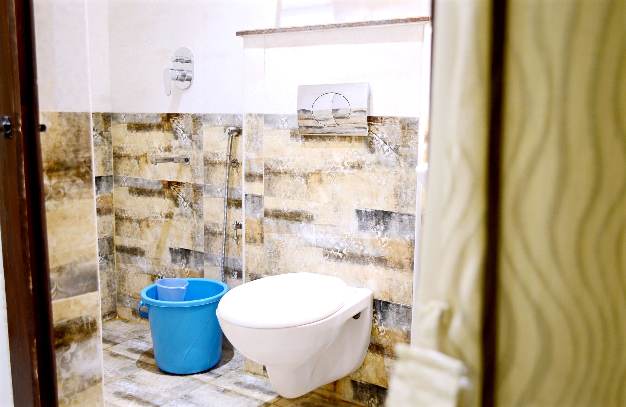 TR Thilagavathy Residency Deluxe Double Room 6