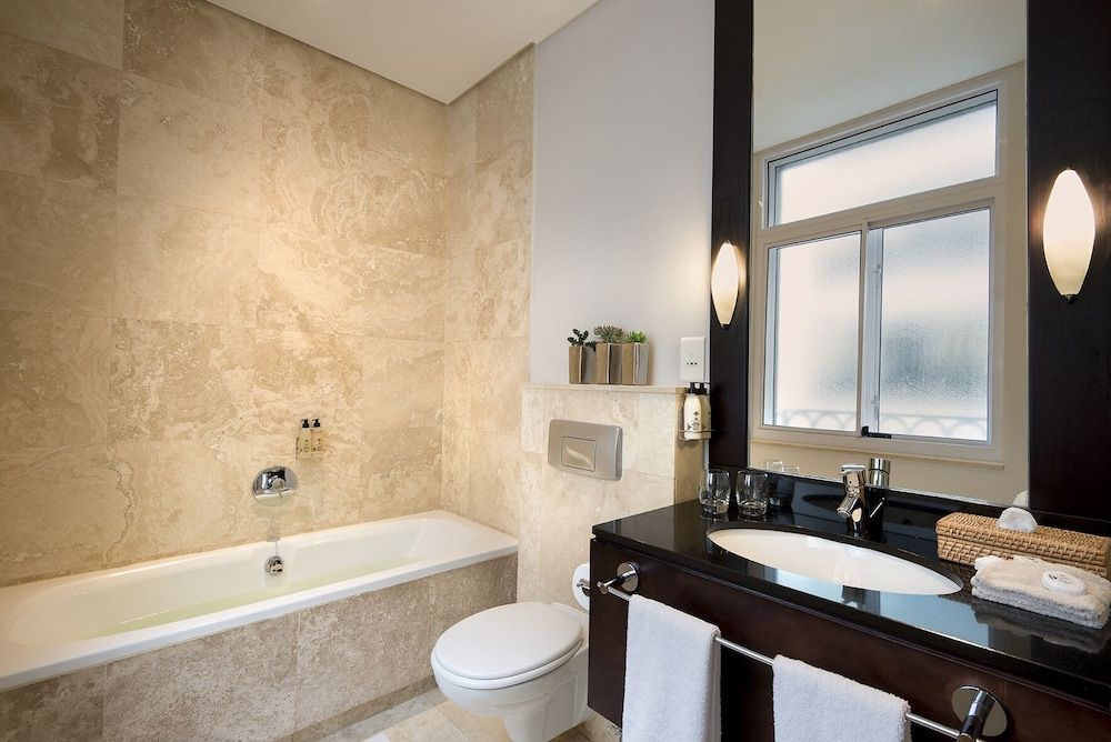 Grand Daddy Boutique Hotel Standard Room, Non Smoking, Courtyard View 6