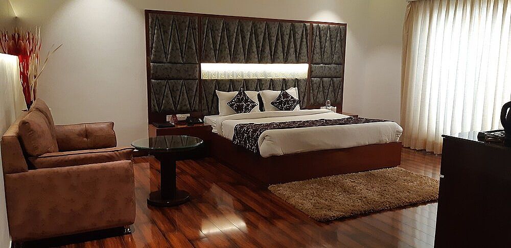 Hotel Grand Geet Super Deluxe Room 2