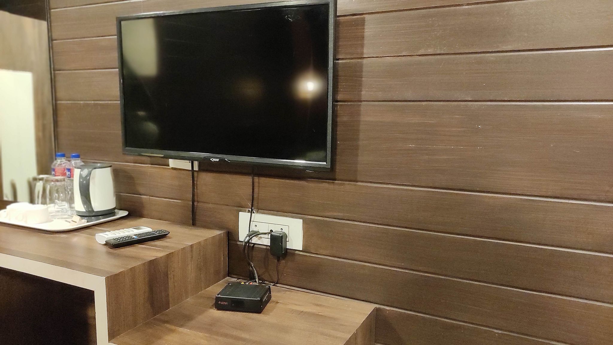 Wood House Beach Resort Premium Cottage 6