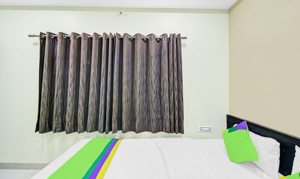 Treebo Baby Pearl Standard Double Room 11