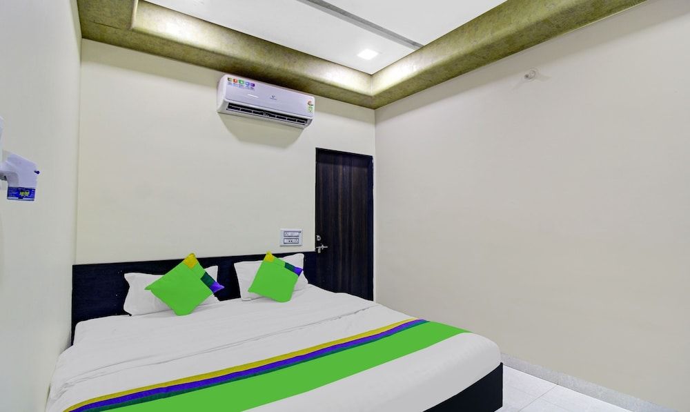 Treebo Baby Pearl Standard Double Room 4