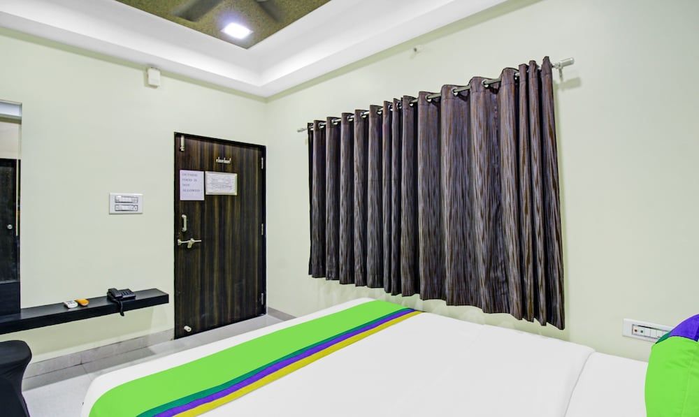 Treebo Baby Pearl Standard Double Room 12