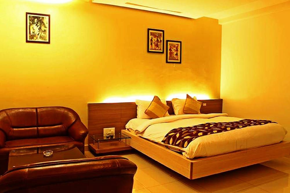 Suite Room