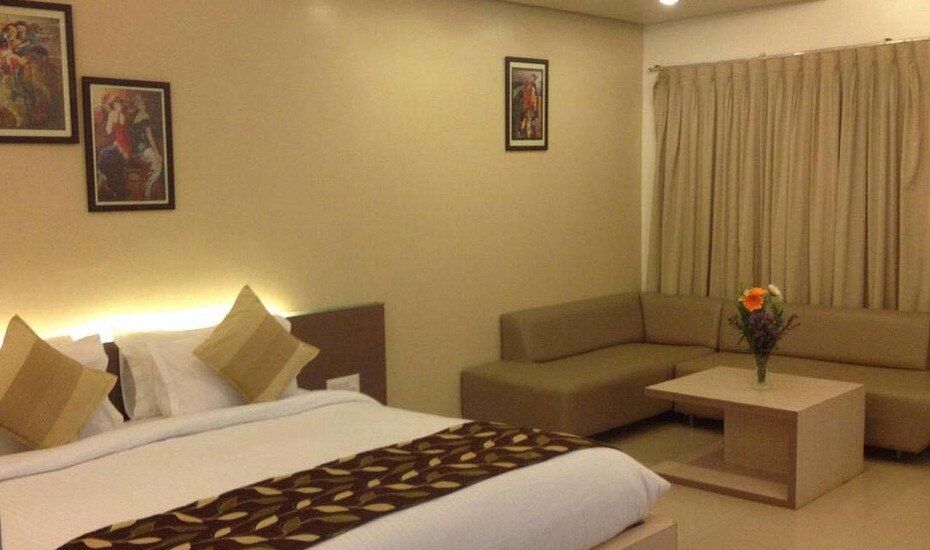 COTTAGE ROOM