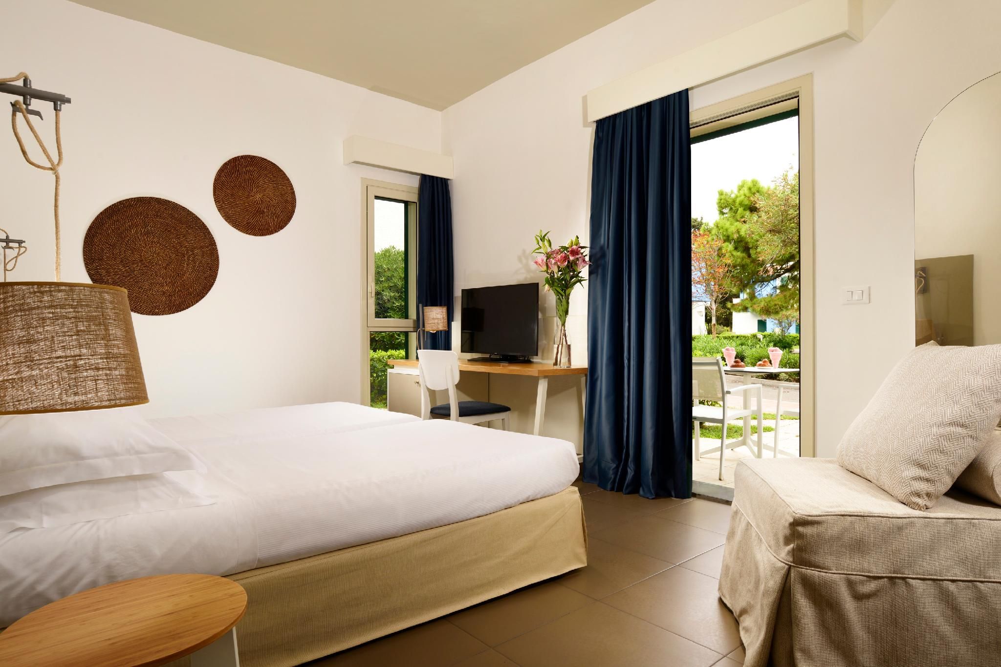 Superior Double Villa with 1 Single Bed