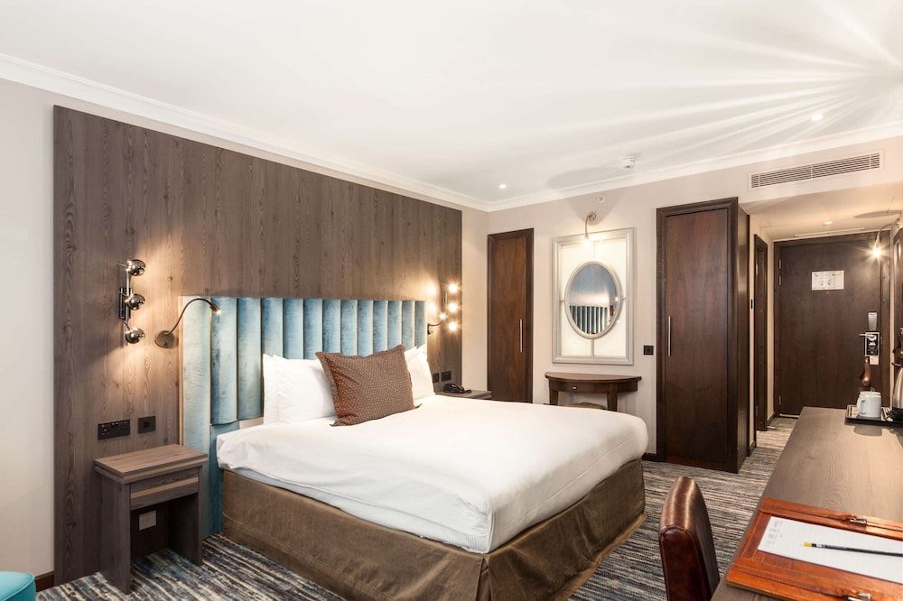 Superior Room, 1 King Bed