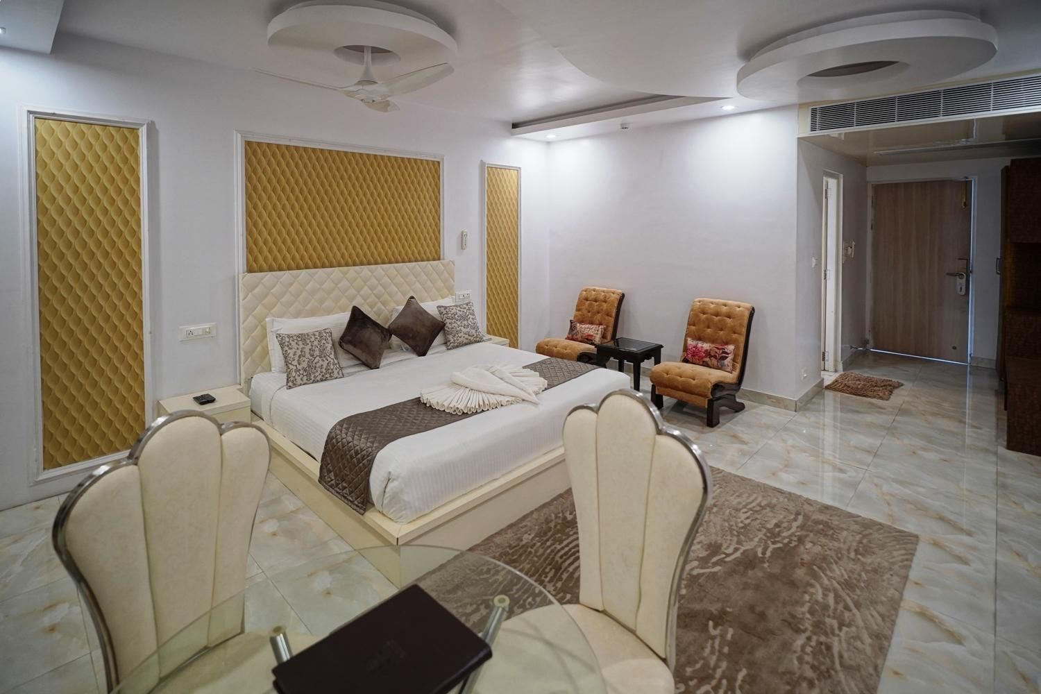 Hotel Blue Waves Classic Suite Room