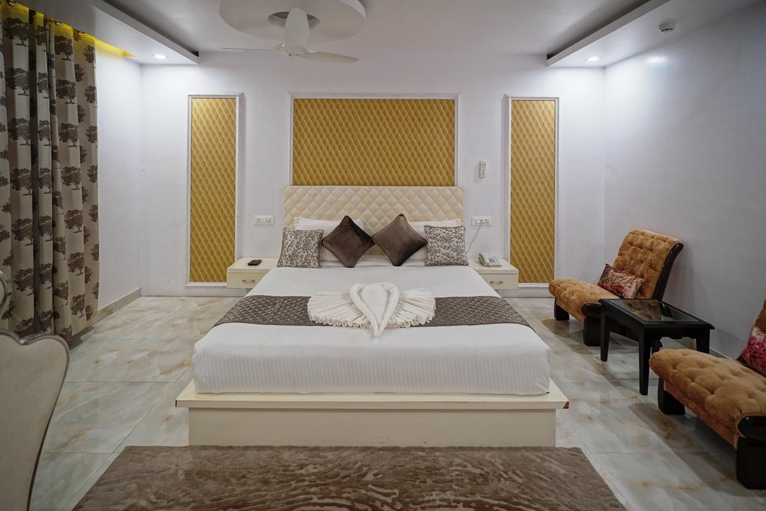 Hotel Blue Waves Classic Suite Room 4