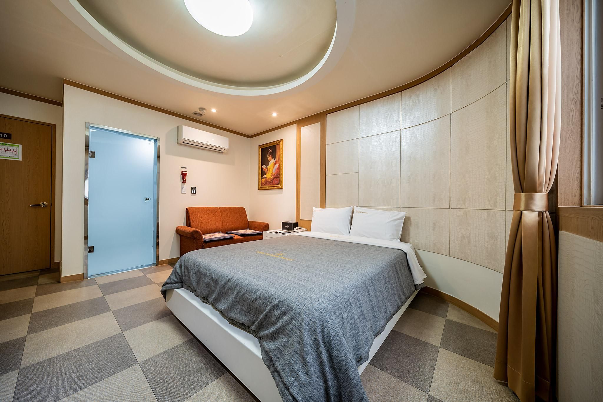 Incheon Airport Hotel Standard Single Room 4