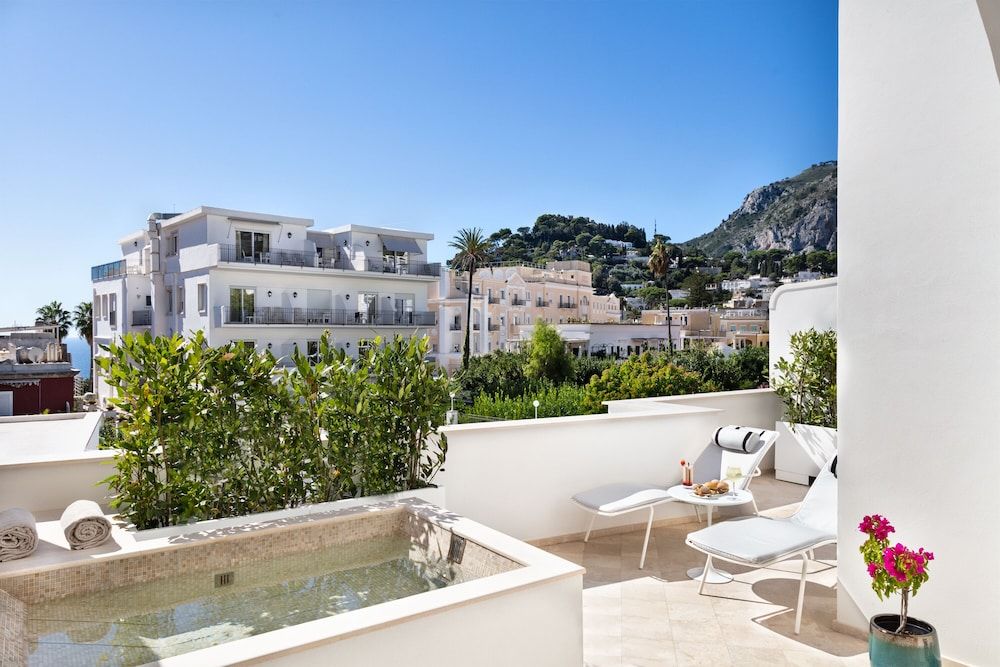 undefined Pazziella Garden & Suites 4