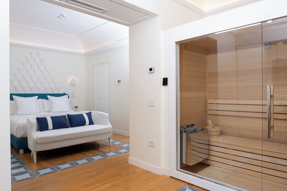 undefined Pazziella Garden & Suites 3