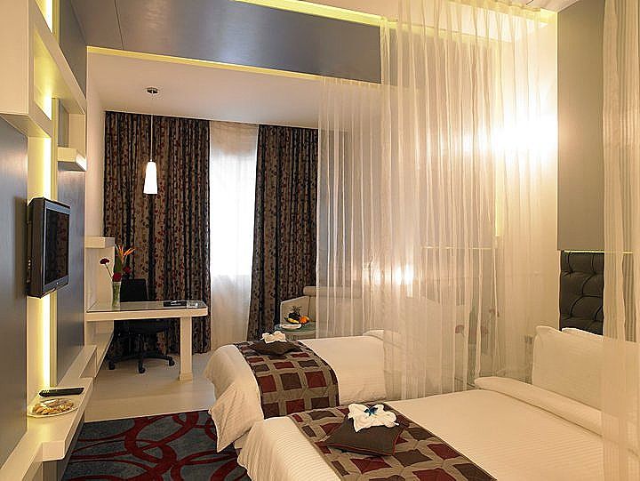 Blupetal - A Business Hotel Azure 6