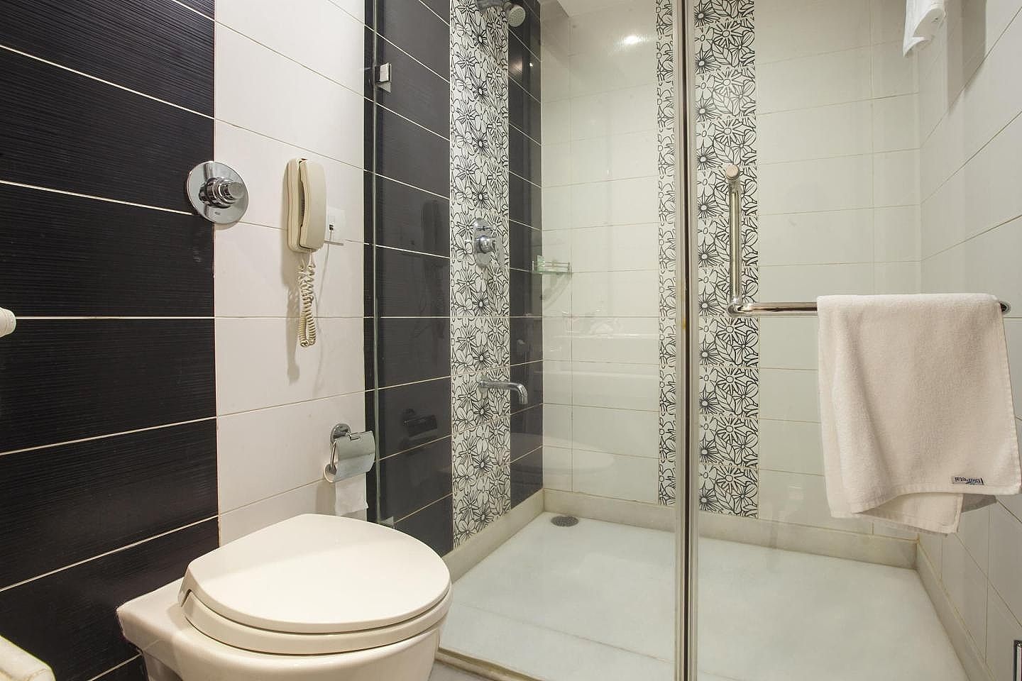 Blupetal - A Business Hotel Azure