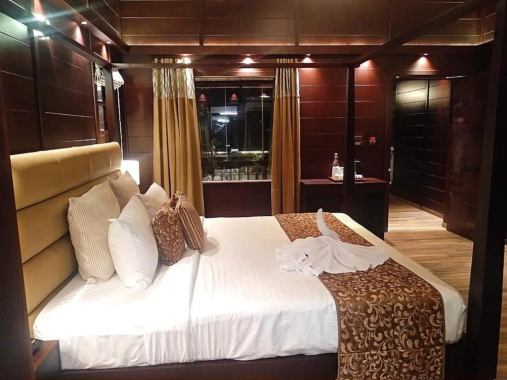 Exotica Jacuzzi