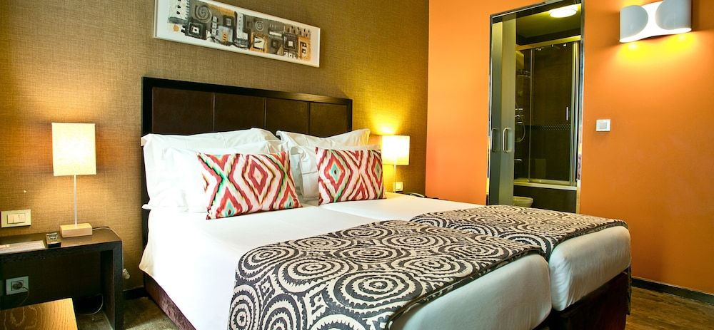 Internacional Design Hotel Standard Double or Twin Room (Interior View) 4