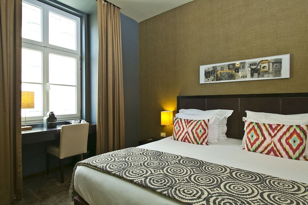 Internacional Design Hotel Standard Double or Twin Room (Street View) 2